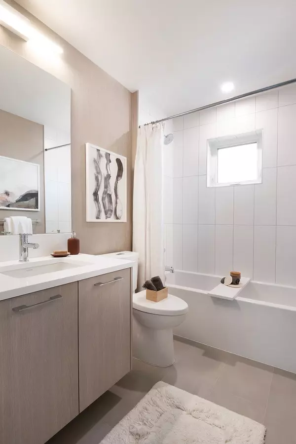 Langley, BC V2Y 1P8,6951 204 ST #151