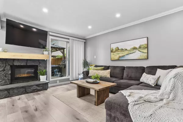 Langley, BC V4W 3P2,27456 32 AVE #120