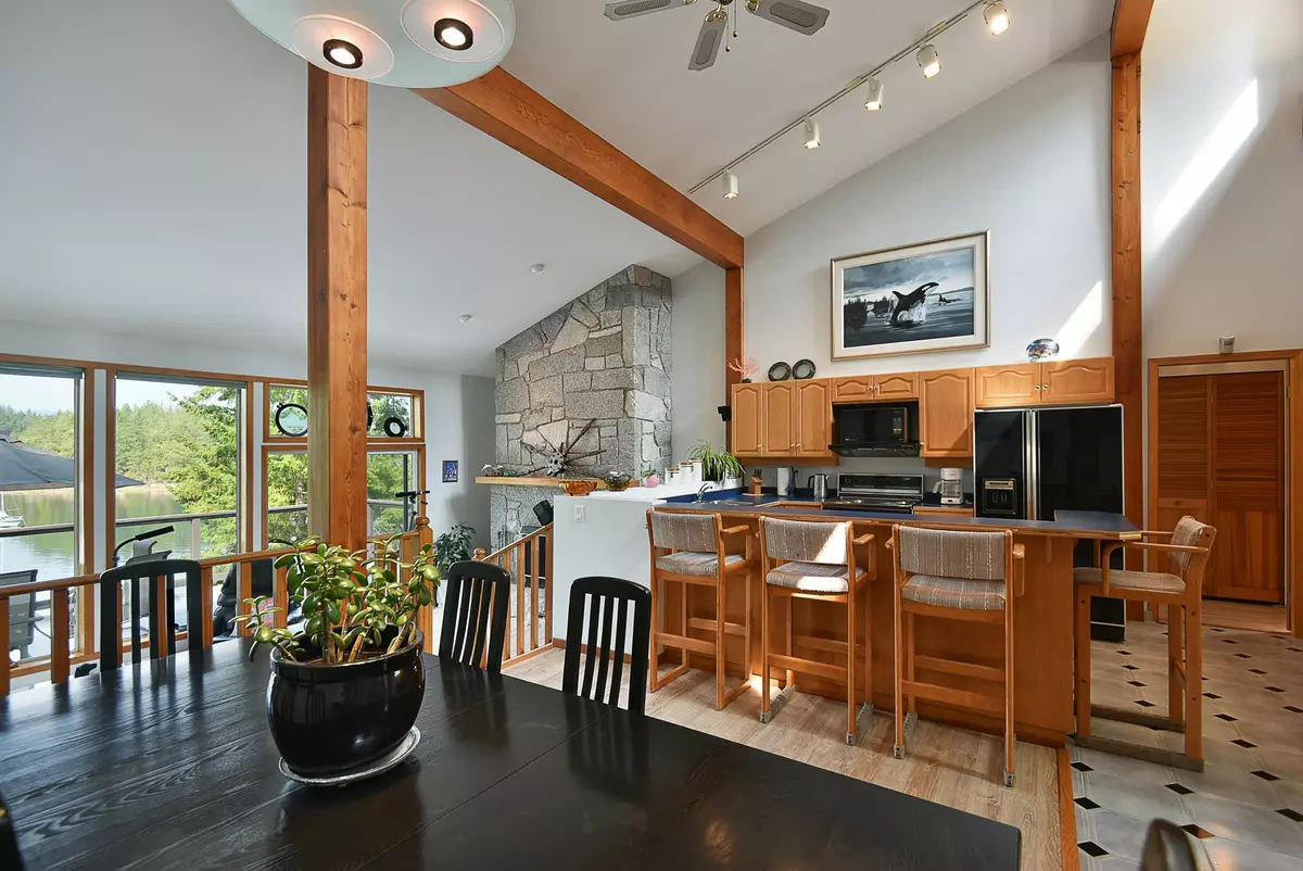 Madeira Park, BC V0N 2H1,12825 Alexander RD