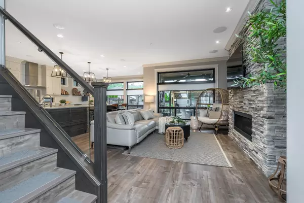 Maple Ridge, BC V4R 0G4,22850 Gilbert DR