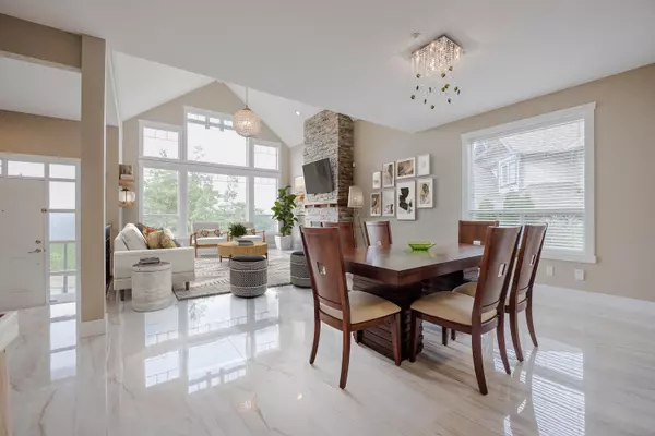 Maple Ridge, BC V4R 0B4,13686 228b ST