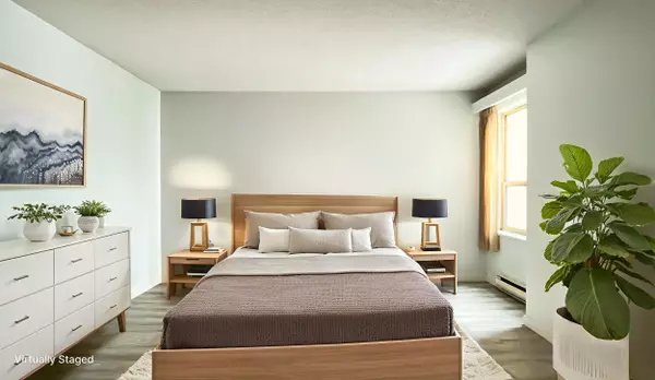 Burnaby, BC V3N 4P4,9847 Manchester DR #425