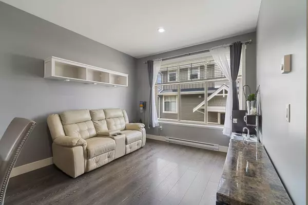 Surrey, BC V4N 6L7,19525 73 AVE #104