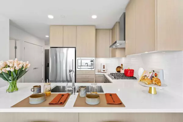 Coquitlam, BC V3J 0S7,518 Clarke RD #2505