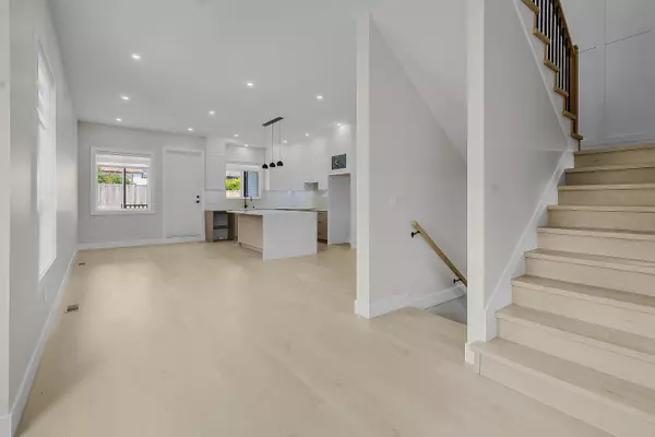 Mission, BC V2V 7A9,32709 Antelope AVE