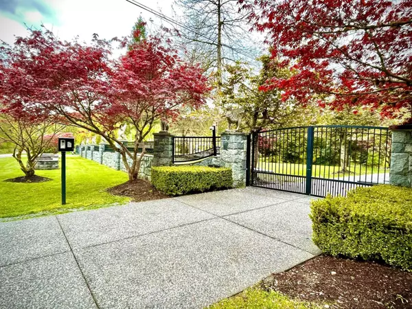 Maple Ridge, BC V2W 1M8,10721 268 ST