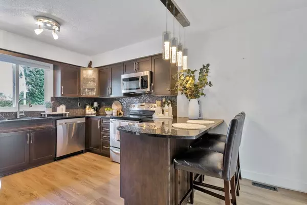 Pitt Meadows, BC V3Y 1J4,19360 121b AVE