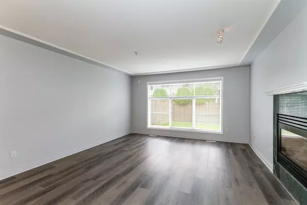 Port Coquitlam, BC V3B 7V8,758 Riverside DR #2