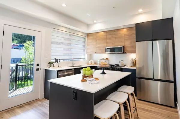 Maple Ridge, BC V2W 0K9,10640 248 ST #50