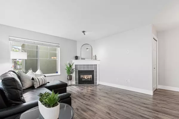 Maple Ridge, BC V4R 2P5,23560 119 AVE #38