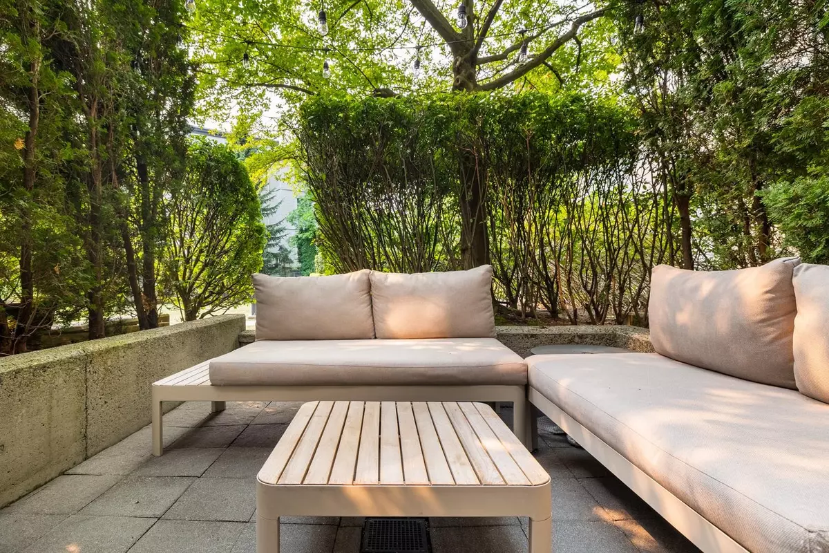 Vancouver, BC V5R 6G9,3520 Crowley DR #115