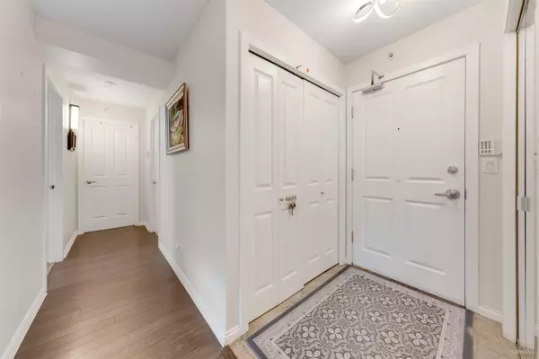 Burnaby, BC V5H 4V9,4788 Hazel ST #1503