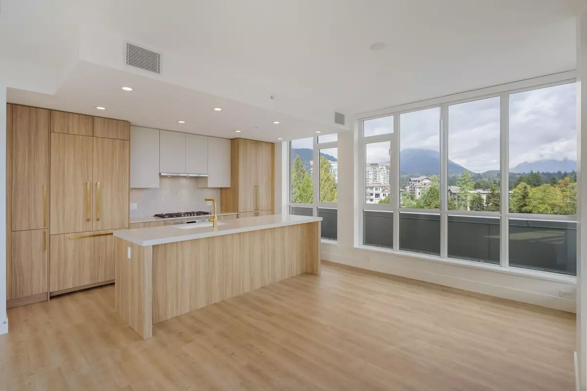 North Vancouver, BC V7J 0G1,2385 Emery CT #704