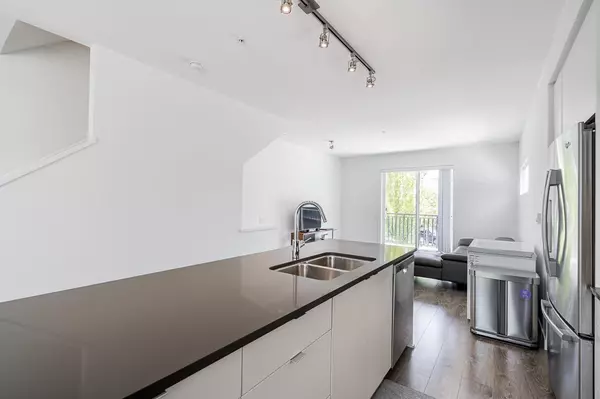 Port Coquitlam, BC V3B 0K7,2325 Ranger LN #6