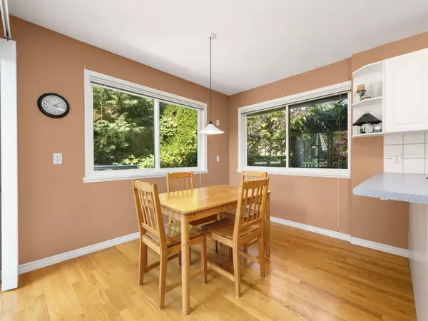 North Vancouver, BC V7P 2H4,1224 W 23rd ST