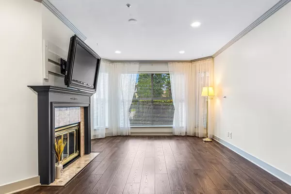 Surrey, BC V3W 1G9,7171 121 ST #120