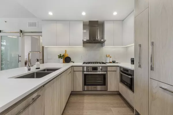 North Vancouver, BC V7M 0G5,177 W 3rd ST #309