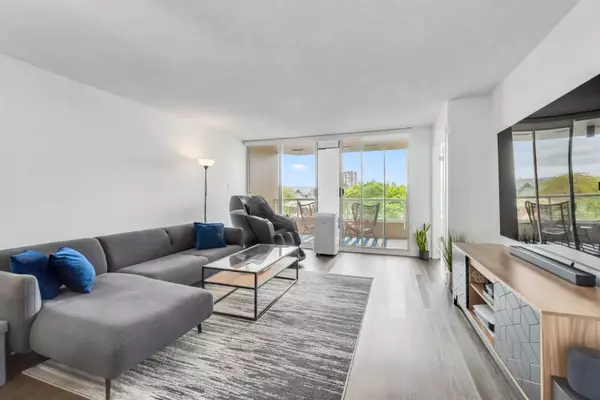 1045 Quayside DR #405, New Westminster, BC V3M 6C9