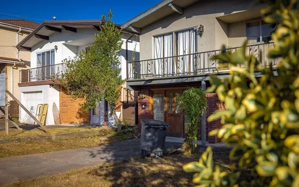 Vancouver, BC V5R 3R5,4928 Earles ST