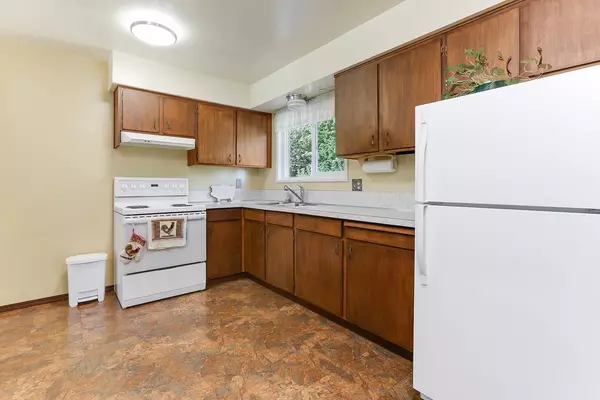 Port Coquitlam, BC V3C 1C7,2107 Carmen PL