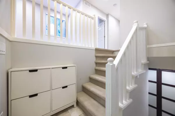 Burnaby, BC V5A 4B3,8575 Woodridge PL