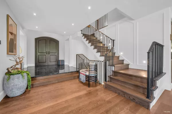 West Vancouver, BC V7S 1T5,606 Barnham RD