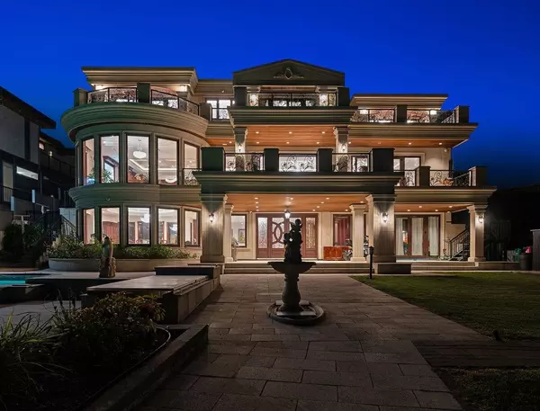 West Vancouver, BC V7S 2R4,1327 Chartwell DR