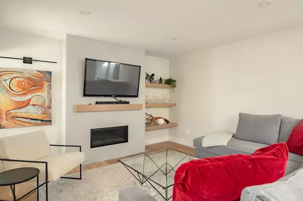 Gibsons, BC V0N 1V0,535 Gower Point RD