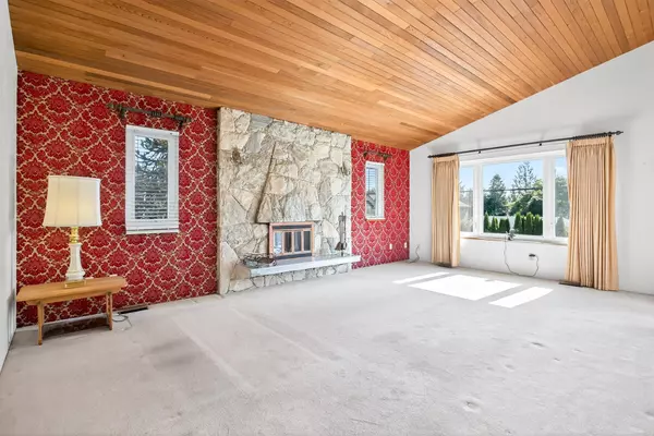 Coquitlam, BC V3K 3R9,2395 Austin AVE