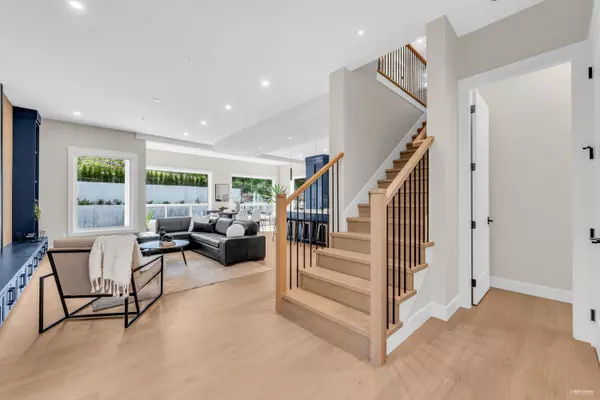 Maple Ridge, BC V4R 2S5,13162 236 ST