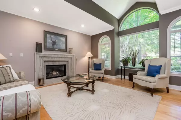 Surrey, BC V4P 2J3,3155 142 ST