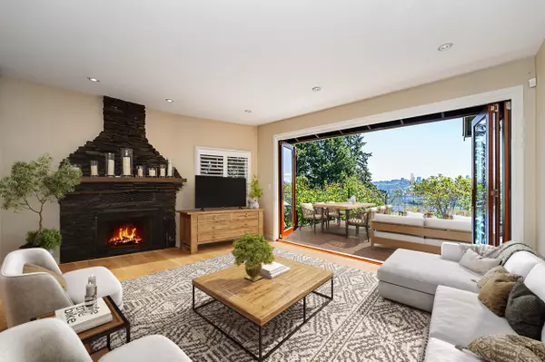 North Vancouver, BC V7L 1T1,920 Adderley ST
