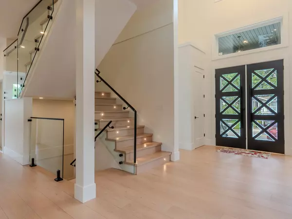 Abbotsford, BC V2S 5M1,2485 Guilford DR