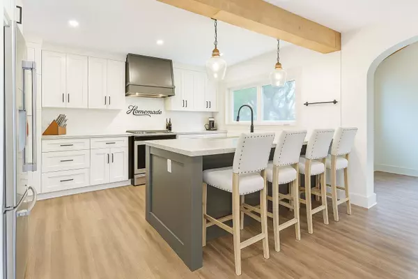 Maple Ridge, BC V2X 1Z8,20831 River RD