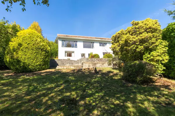 West Vancouver, BC V7T 1M3,940 Keith RD