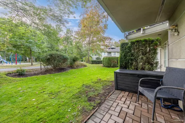 Surrey, BC V3W 1B9,12155 75a AVE #107