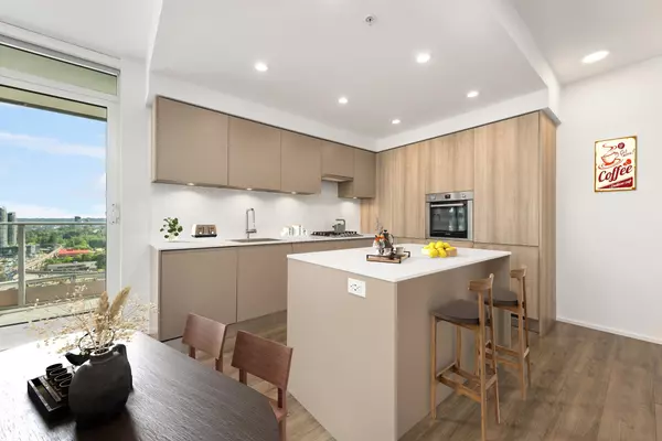 Burnaby, BC V3J 0M1,3809 Evergreen PL #1305