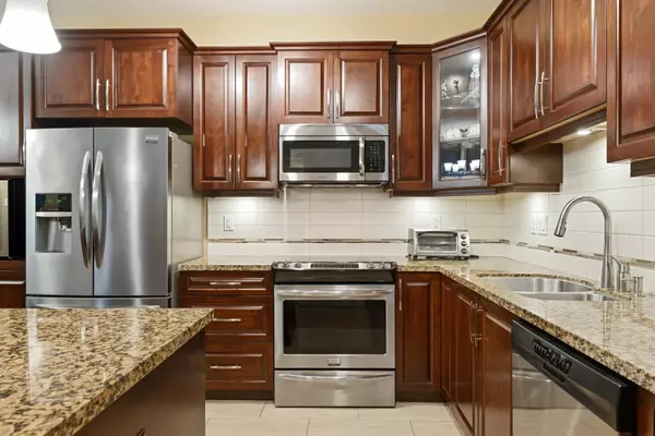 Langley, BC V2Y 0N3,8258 207a ST #104