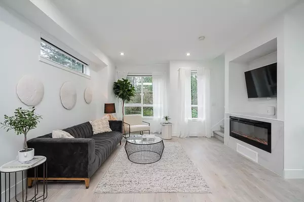 13895 64 AVE #7, Surrey, BC V3W 3N9