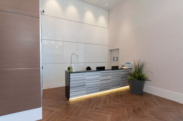 Surrey, BC V3T 0G5,13688 100 AVE #1606