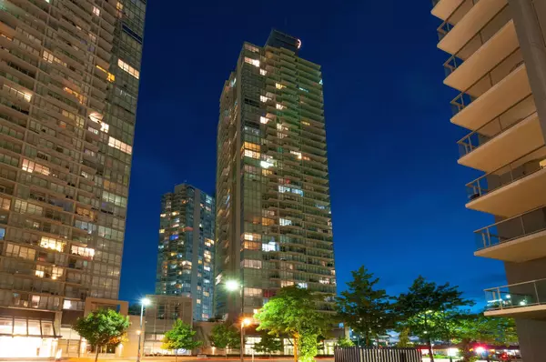 Surrey, BC V3T 0G5,13688 100 AVE #1606