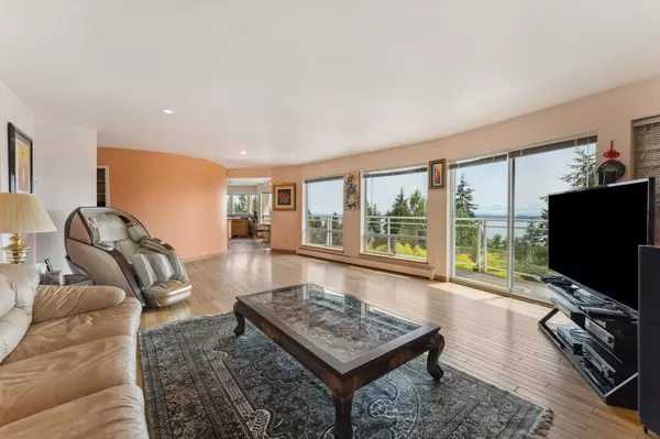 West Vancouver, BC V7S 2T6,2735 Skilift PL
