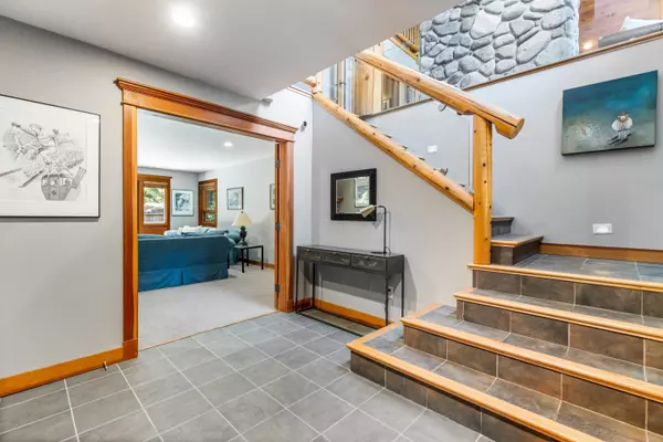 Whistler, BC V8E 0C5,6487 Balsam WAY