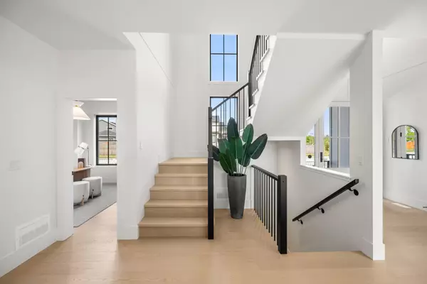 Langley, BC V2Z 0B5,22186 44 AVE