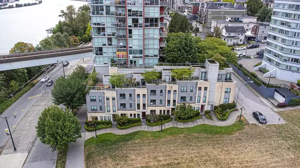 New Westminster, BC V3L 0G8,125 Columbia ST #TH3