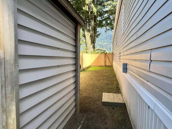 Hope, BC V0X 1L2,63071 Flood Hope RD #20