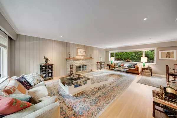 West Vancouver, BC V7S 1M4,485 Southborough DR