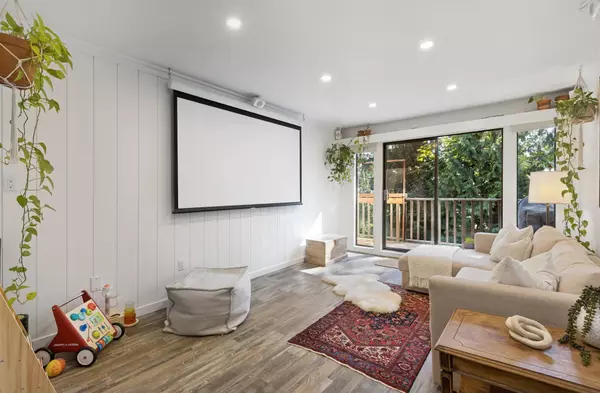 North Vancouver, BC V7J 3H4,1825 Purcell WAY #56