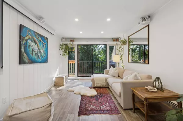 North Vancouver, BC V7J 3H4,1825 Purcell WAY #56