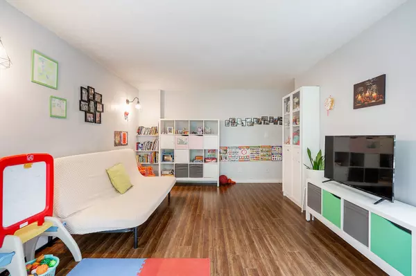 New Westminster, BC V3M 5T7,740 Hamilton ST #102